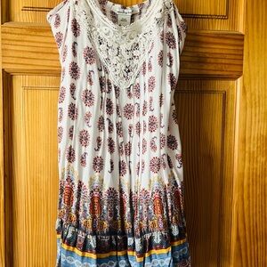 Bohemian Sleeveless Dress with Lace Detail